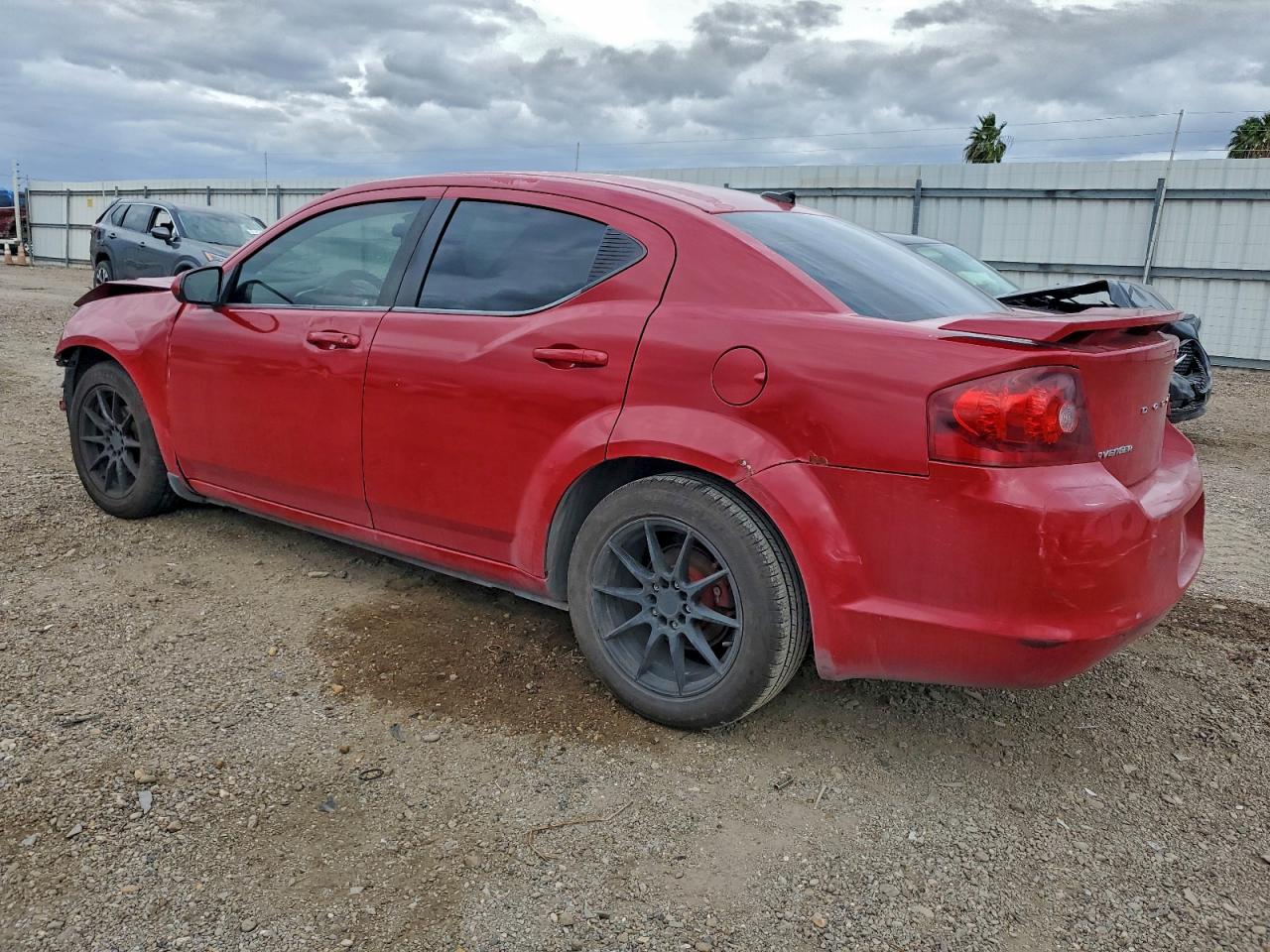 2013 DODGE AVENGER SE photo 4