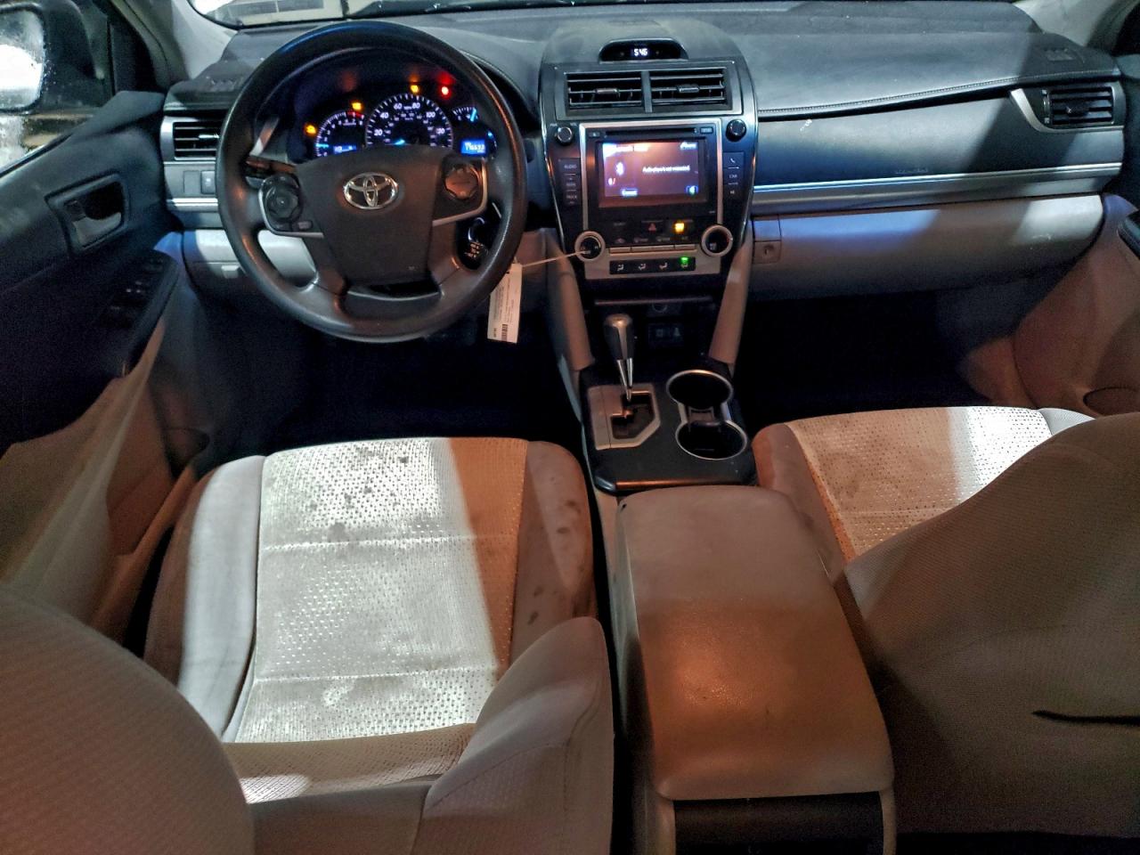 2013 TOYOTA CAMRY L photo 15
