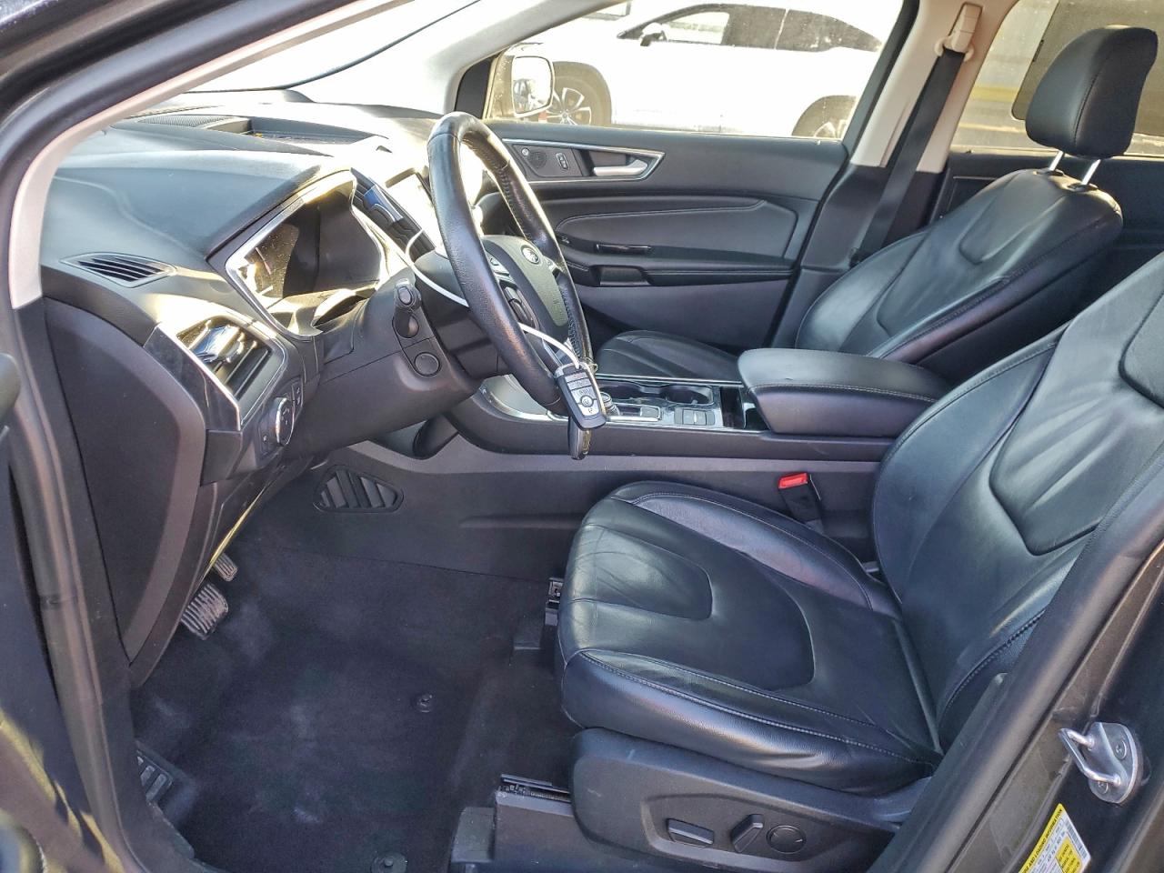 2020 FORD EDGE TITANIUM photo 19