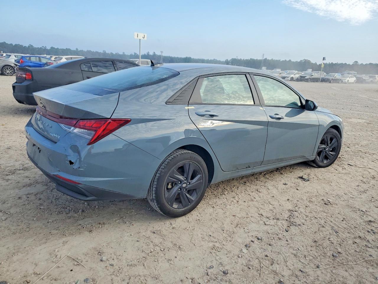 2021 HYUNDAI ELANTRA BLUE photo 3