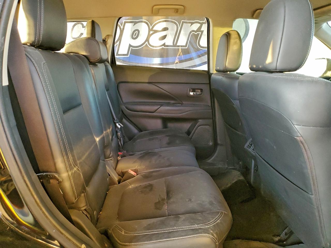 2019 MITSUBISHI OUTLANDER SE photo 11