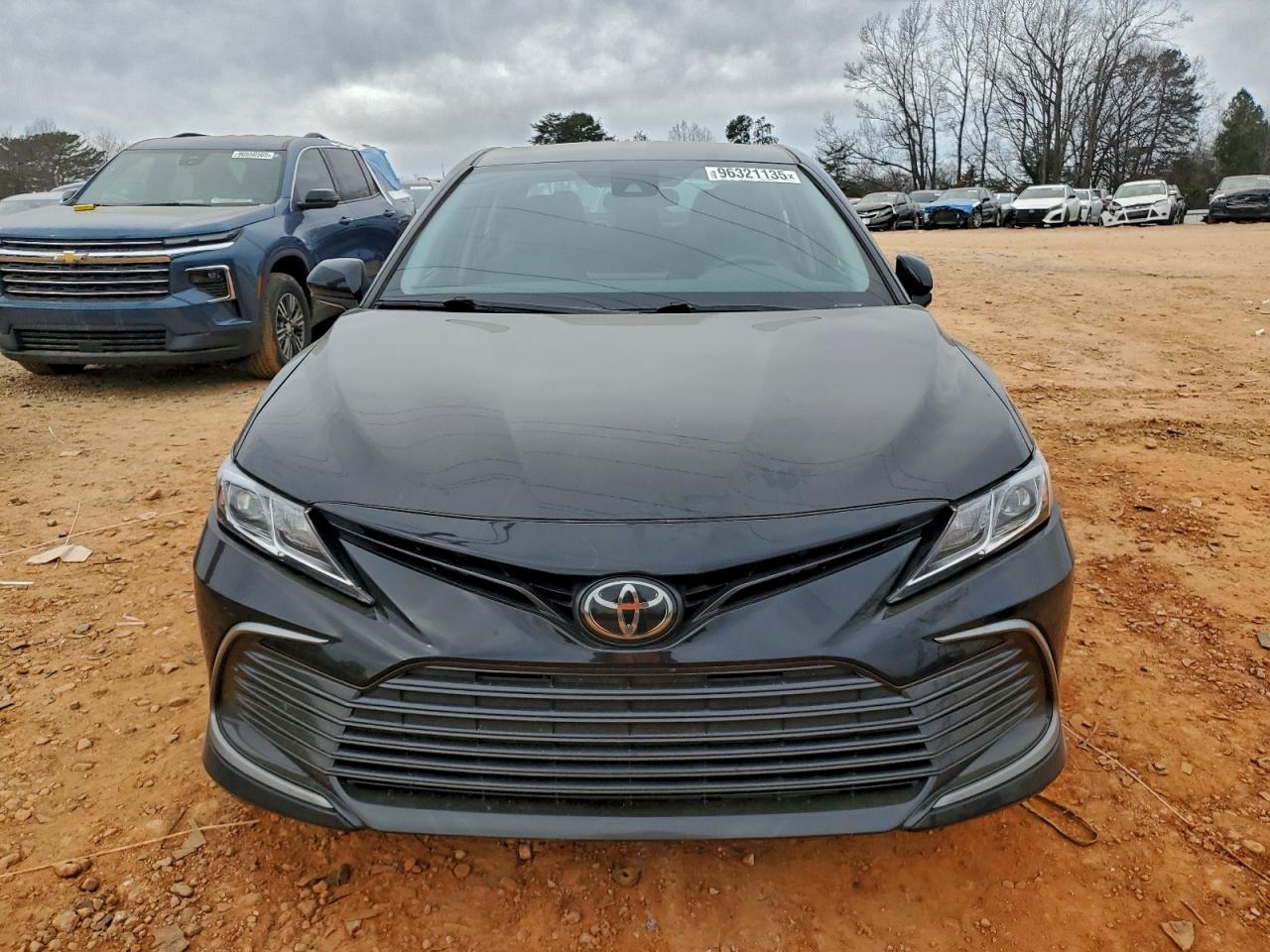 2022 TOYOTA CAMRY LE photo 5