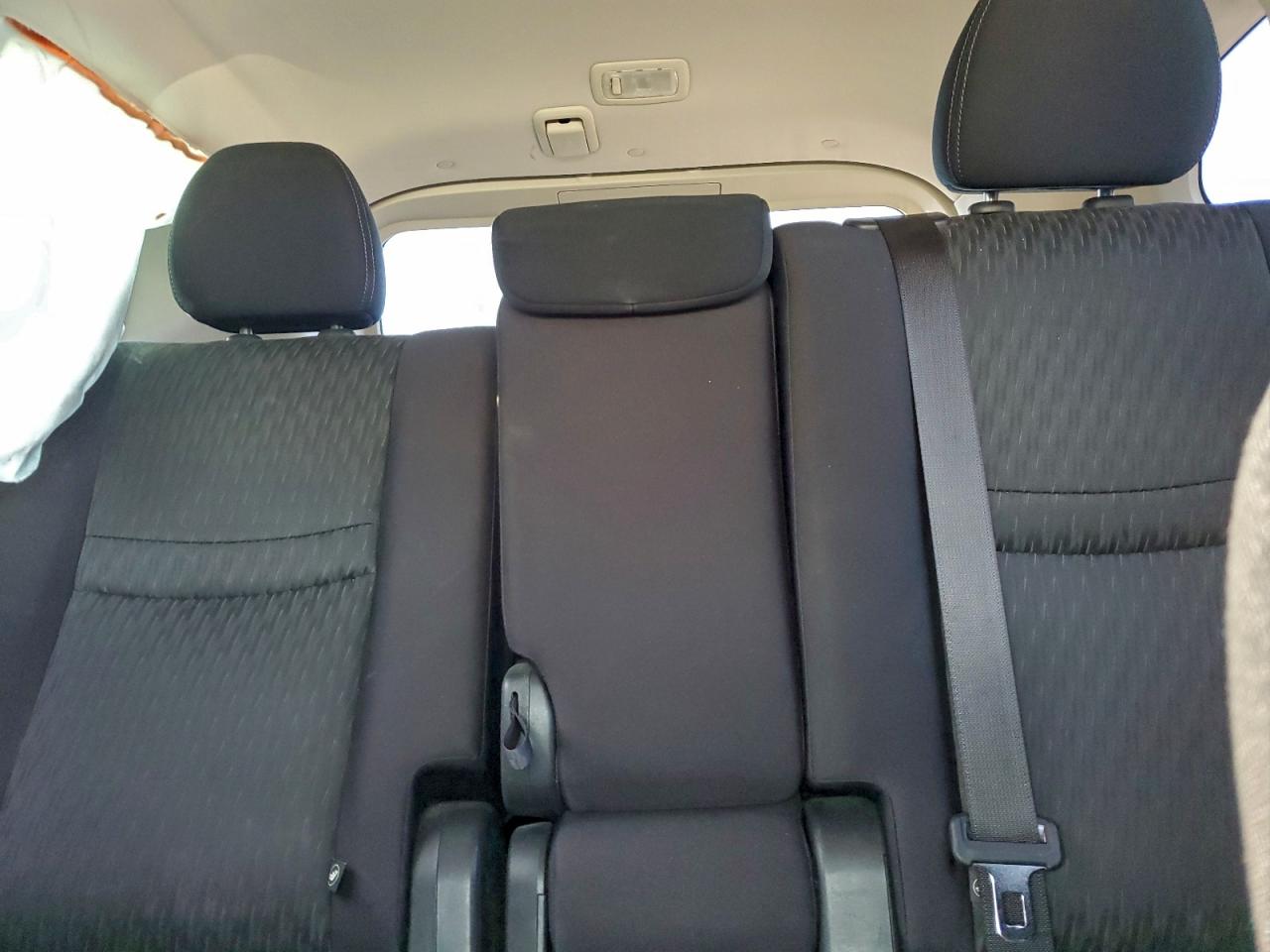 2020 NISSAN ROGUE S photo 10