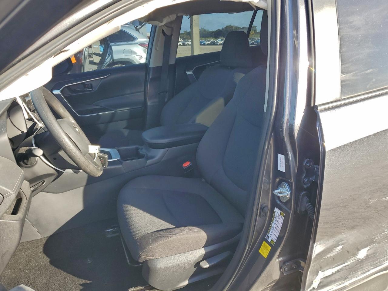 2025 TOYOTA RAV4 LE photo 13