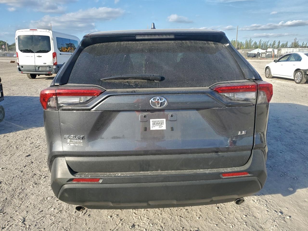 2025 TOYOTA RAV4 LE photo 11