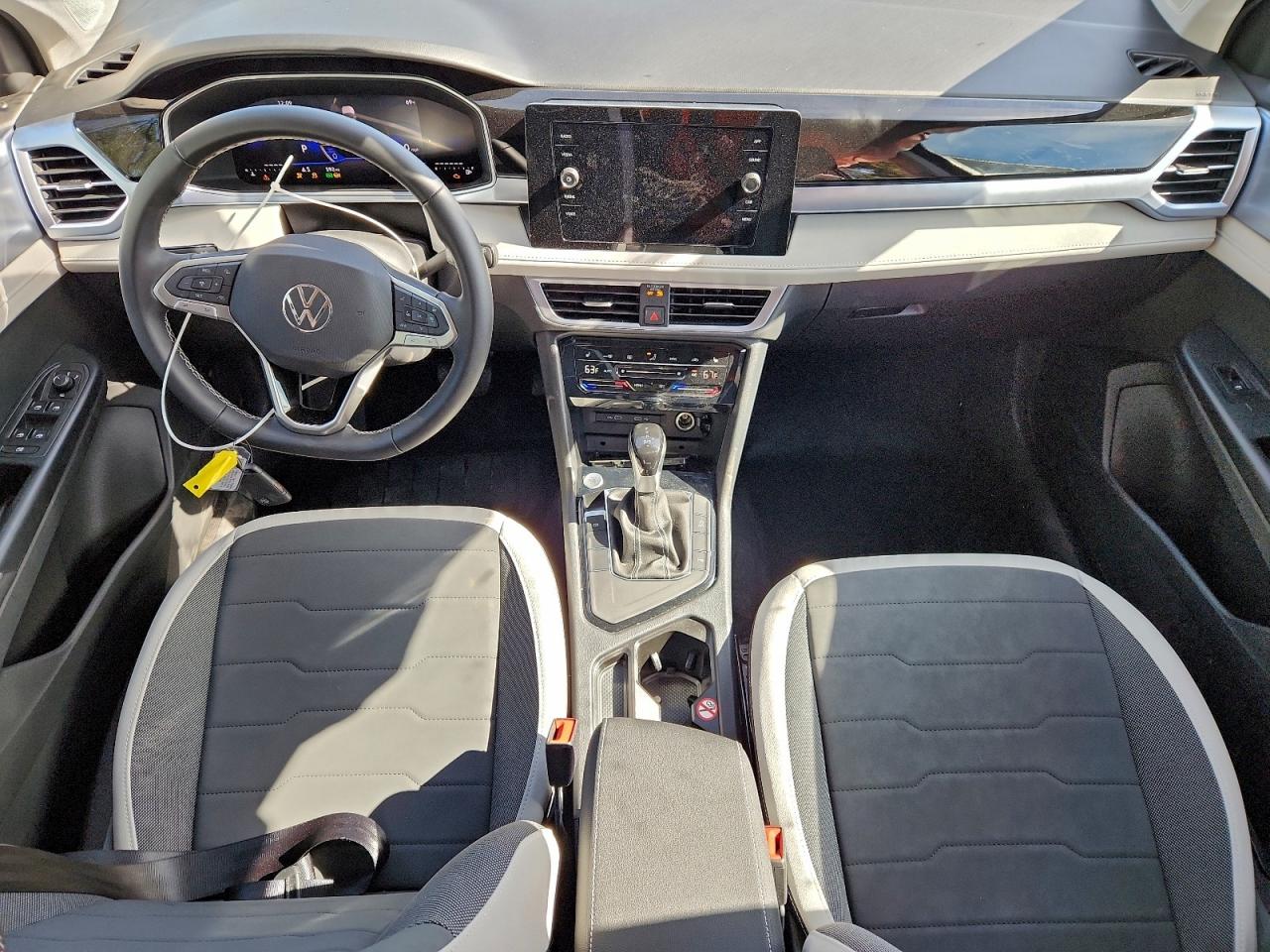 2026 VOLKSWAGEN TAOS SE photo 8