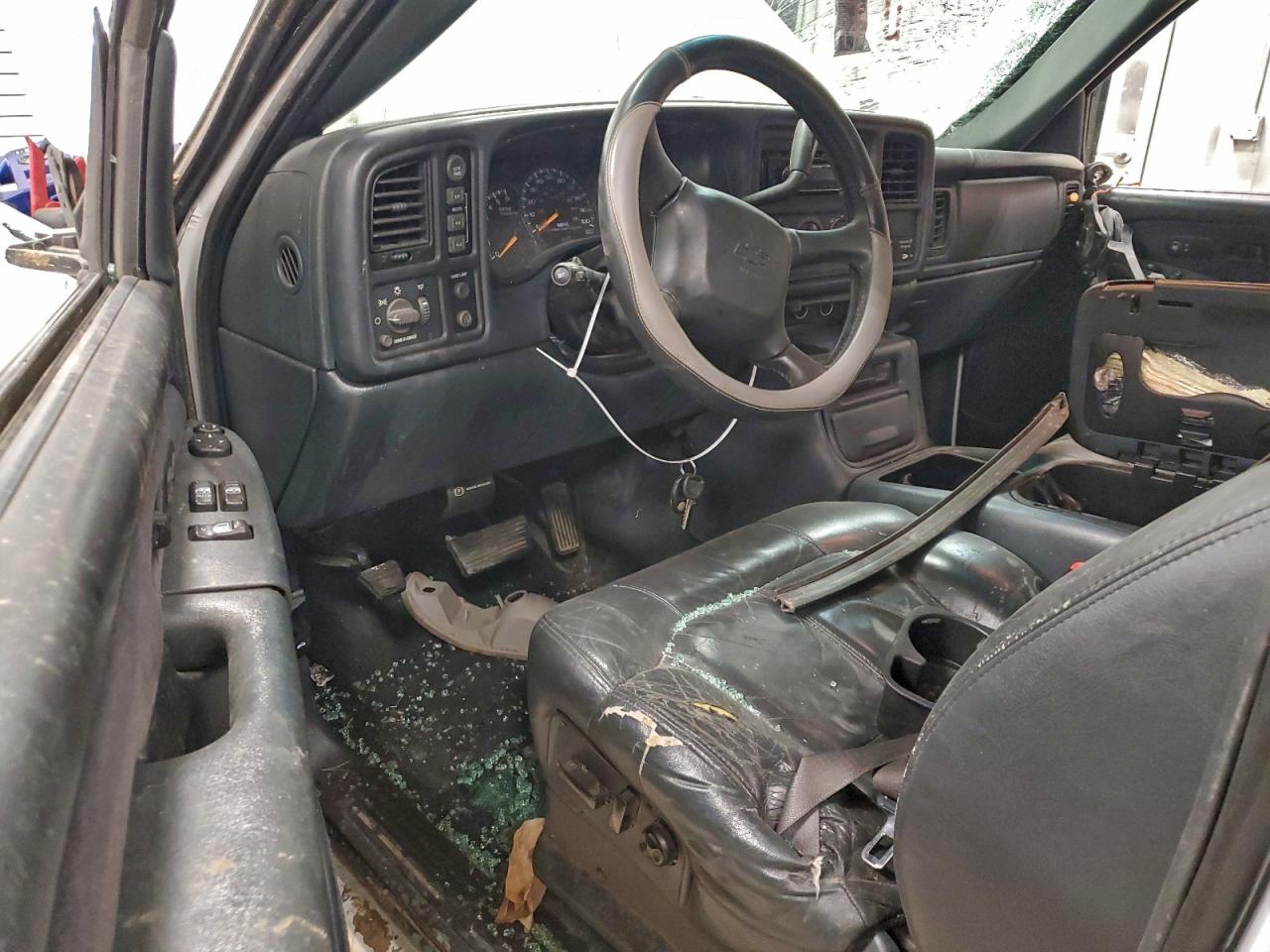 2002 CHEVROLET SILVERADO K1500 photo 8
