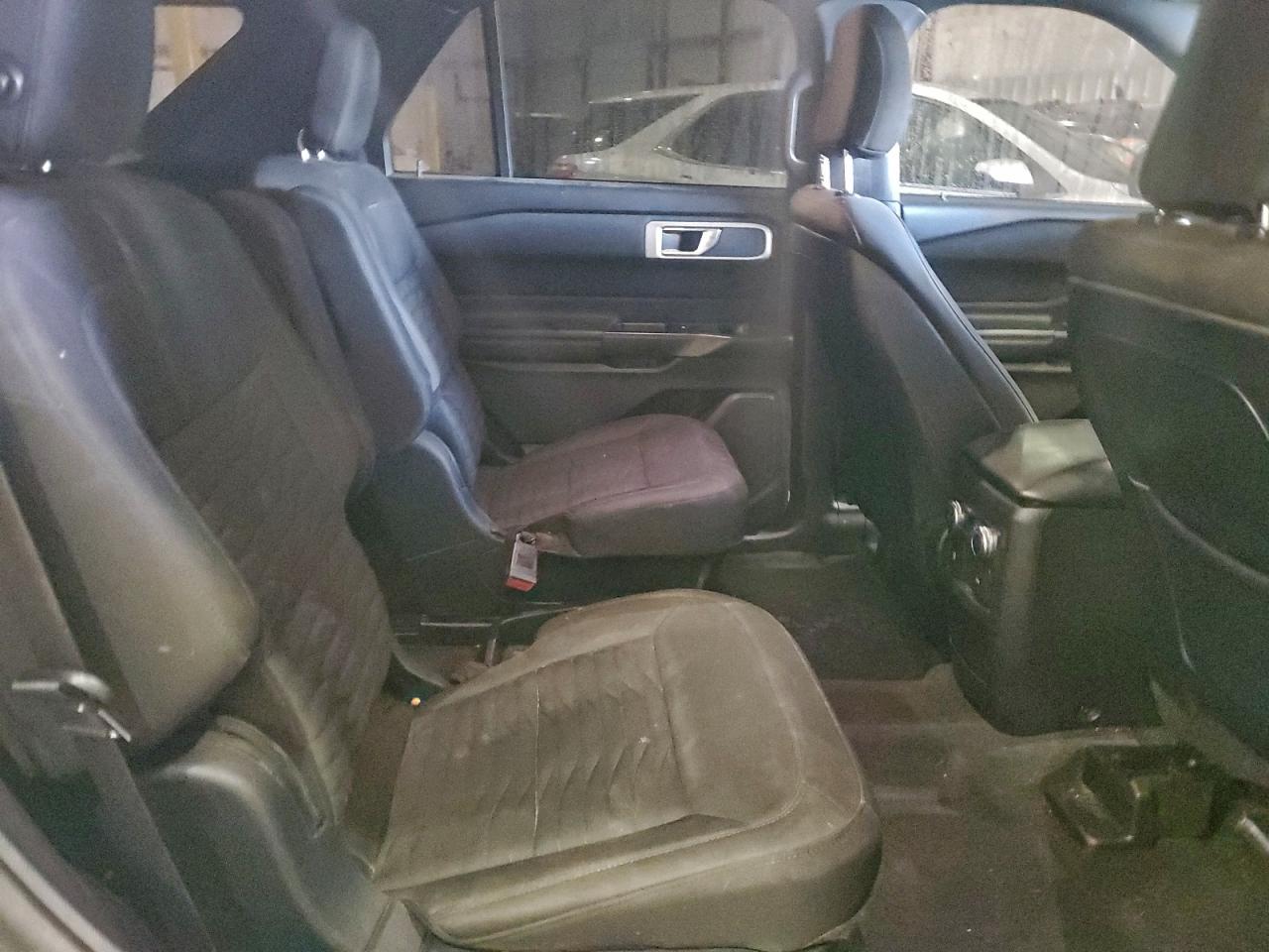 2020 FORD EXPLORER XLT photo 11
