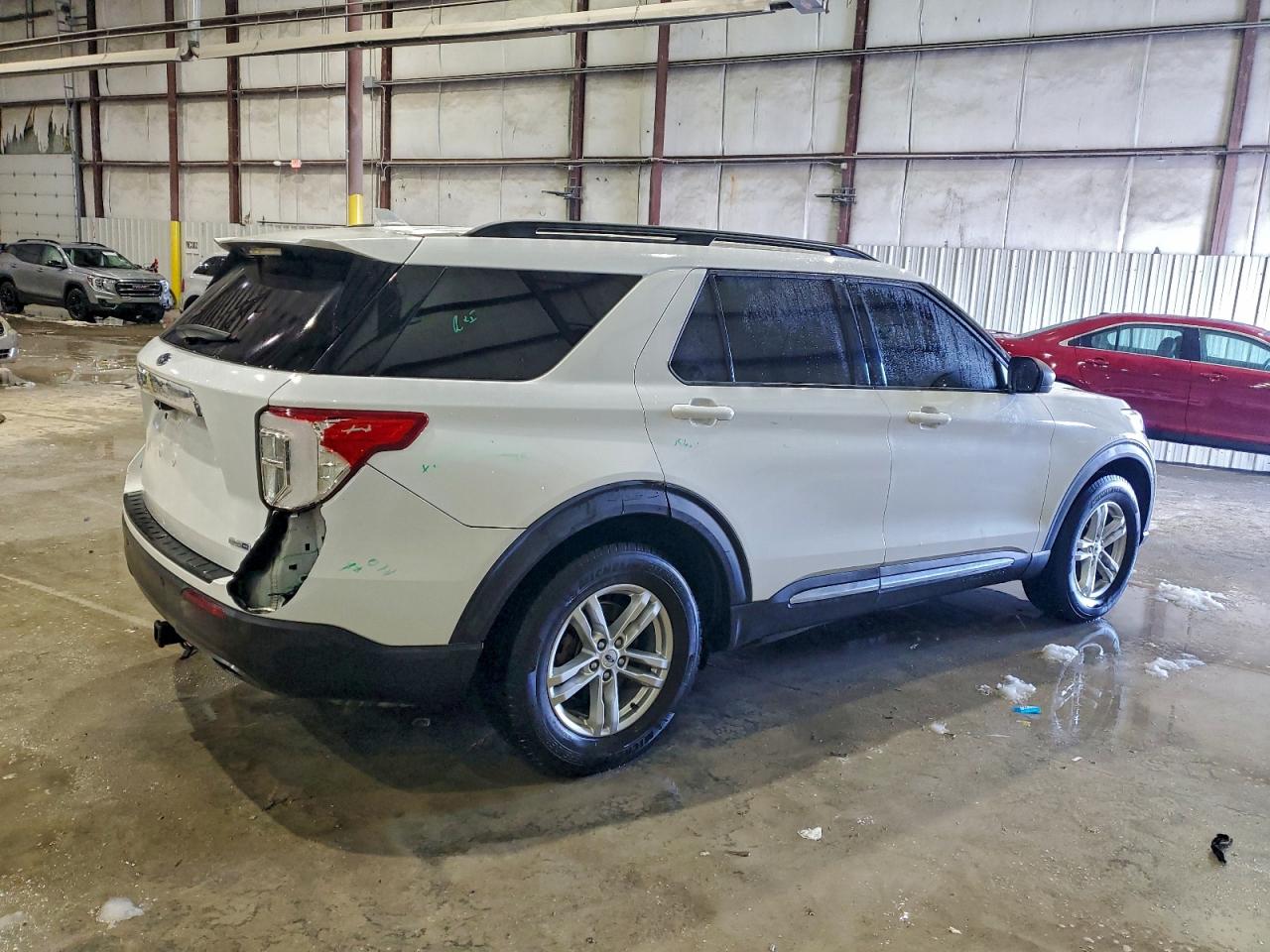 2020 FORD EXPLORER XLT photo 3