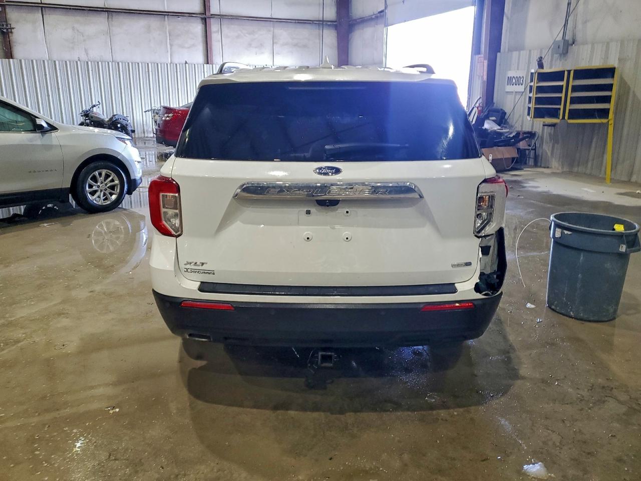 2020 FORD EXPLORER XLT photo 6