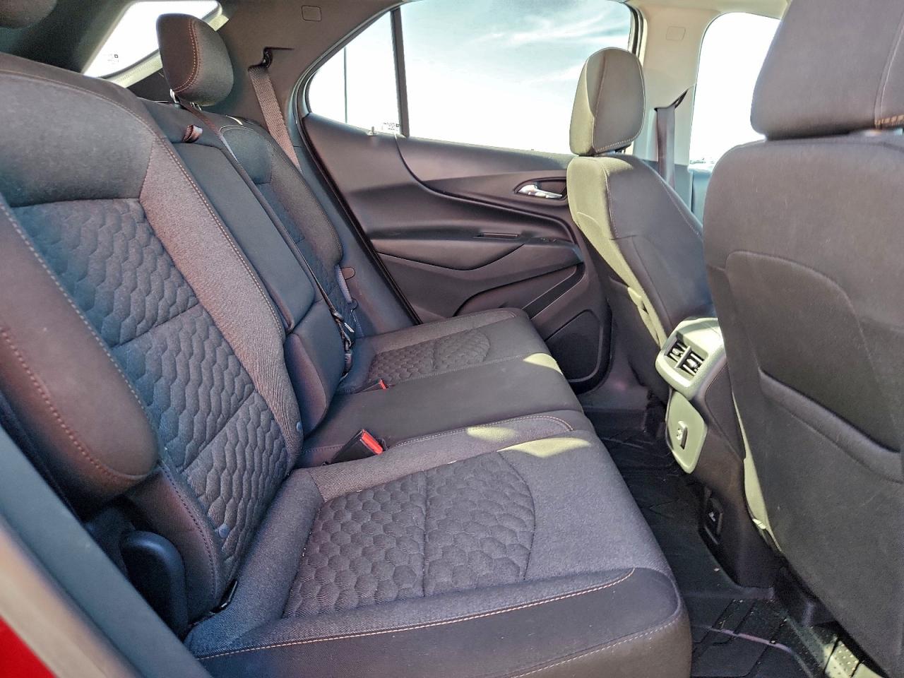 2020 CHEVROLET EQUINOX LT photo 10