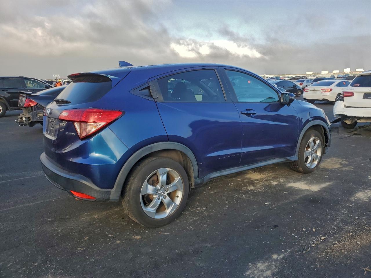 2016 HONDA HR-V EX photo 3