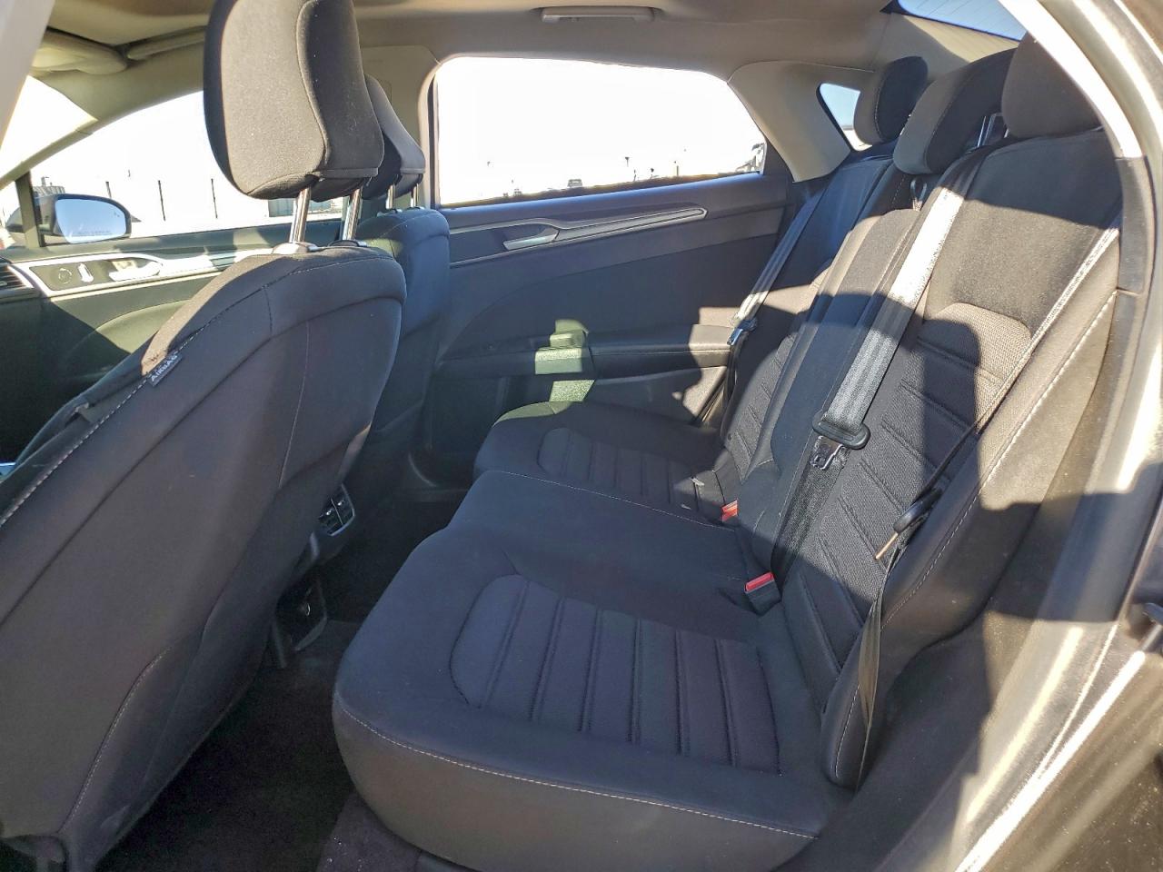 2020 FORD FUSION SE photo 10