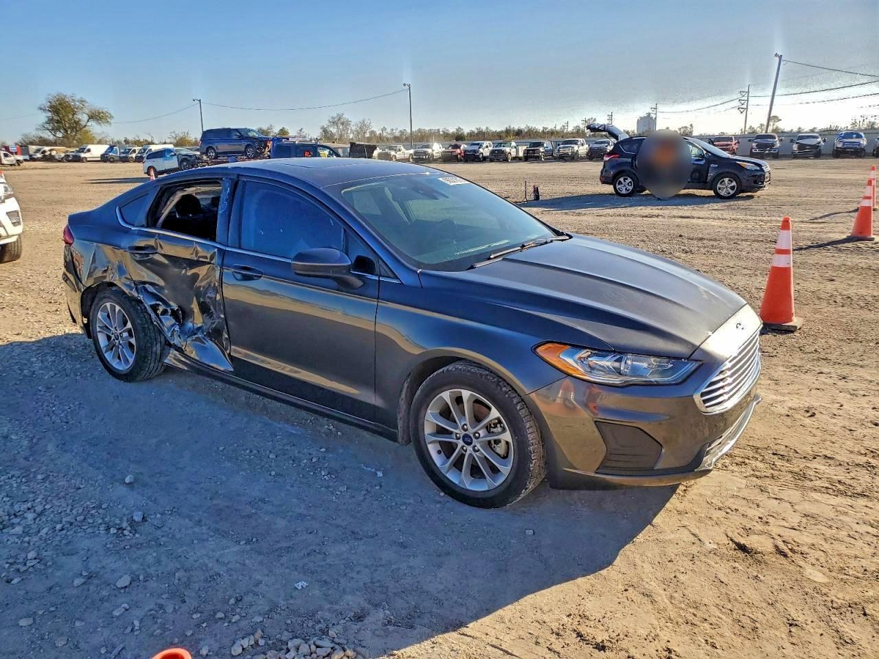 2020 FORD FUSION SE photo 4