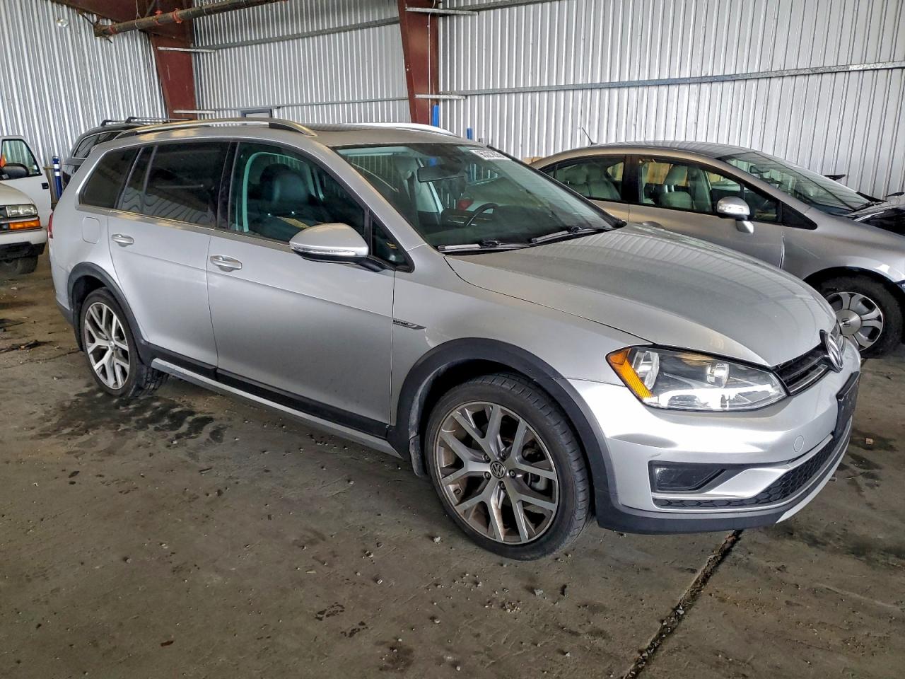 2017 VOLKSWAGEN GOLF ALLTRACK S photo 4