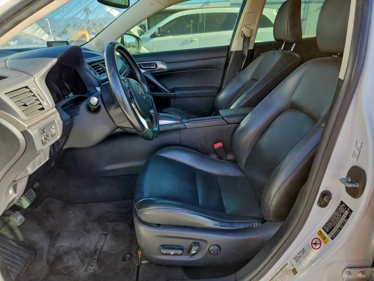 2014 LEXUS CT 200 photo 19