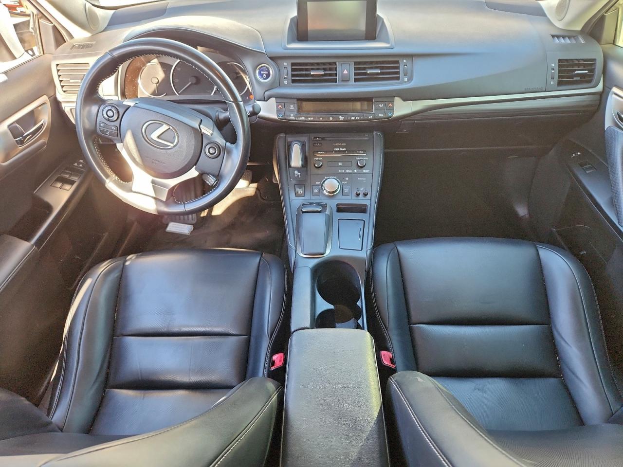 2014 LEXUS CT 200 photo 22