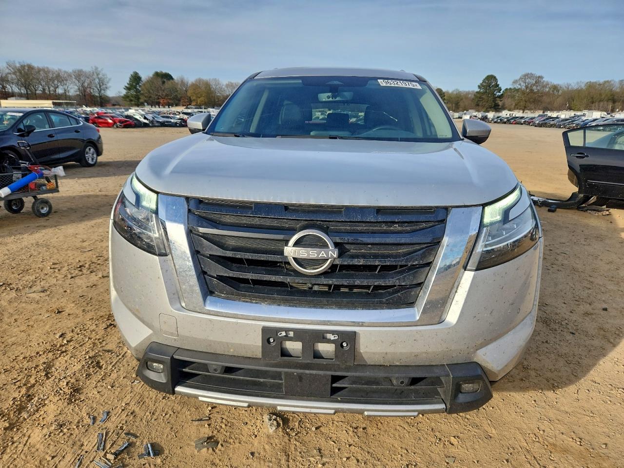 2023 NISSAN PATHFINDER SL photo 9