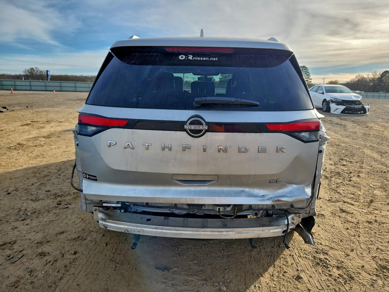 2023 NISSAN PATHFINDER SL photo 11