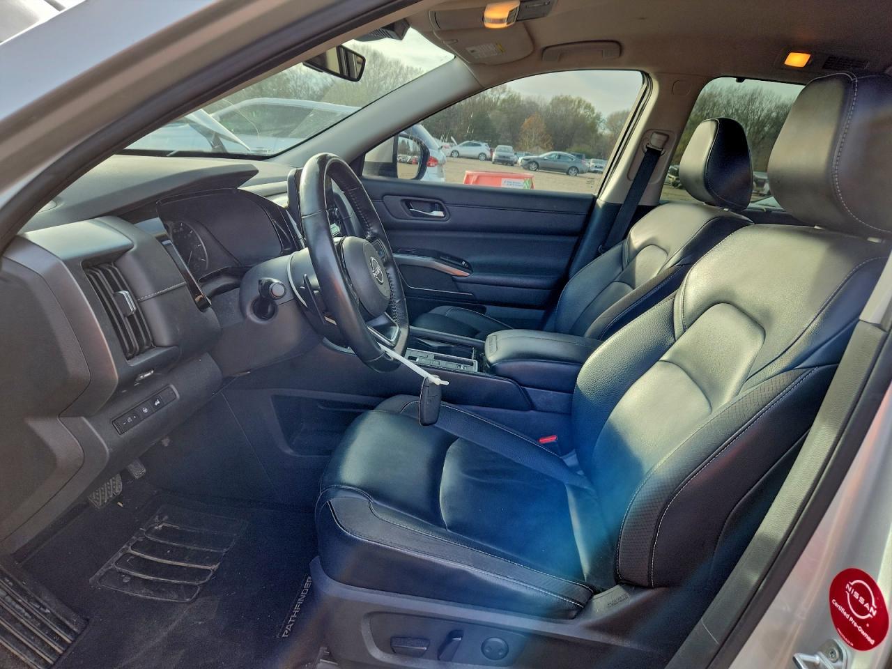 2023 NISSAN PATHFINDER SL photo 13
