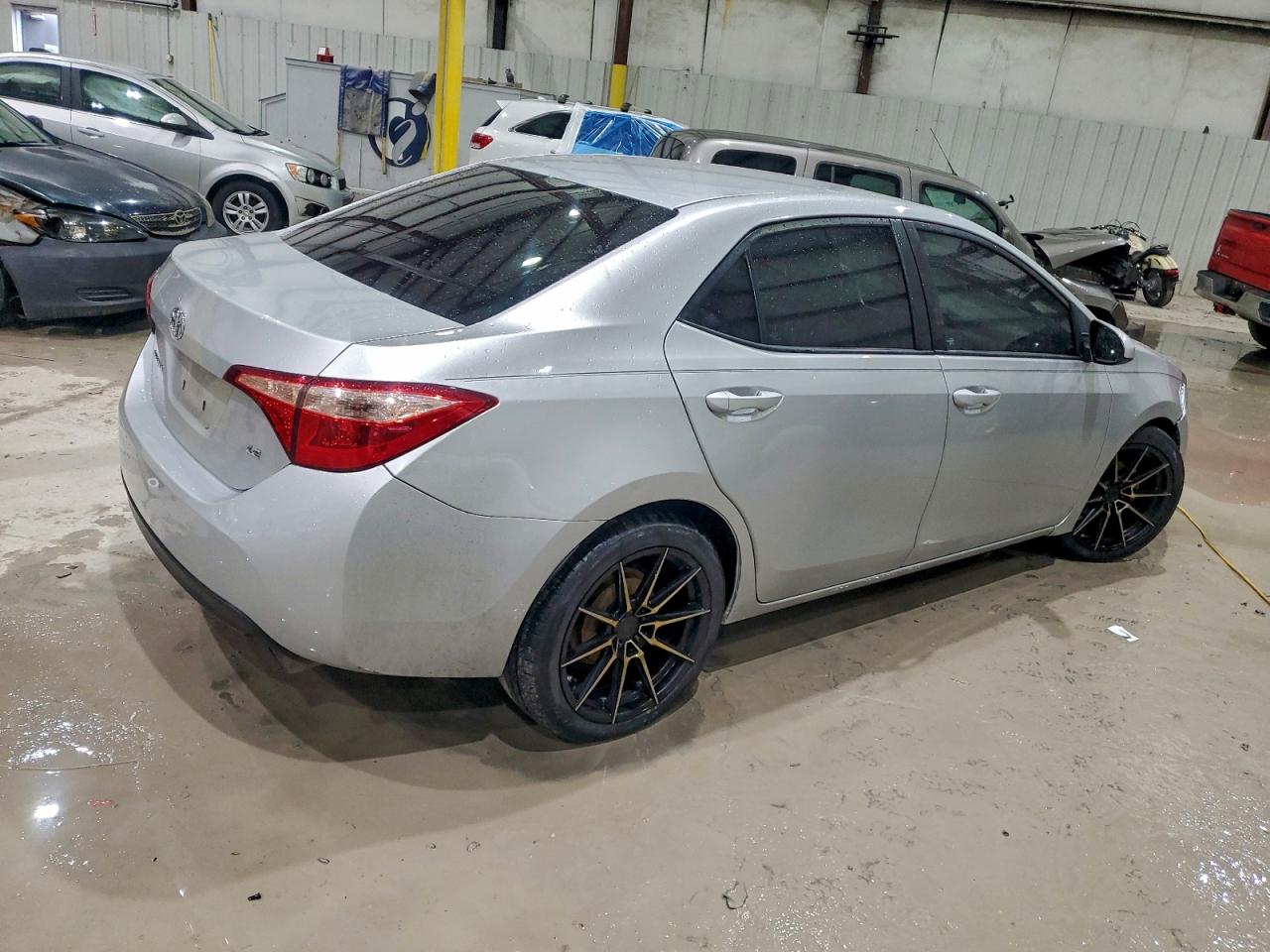 2018 TOYOTA COROLLA L photo 3