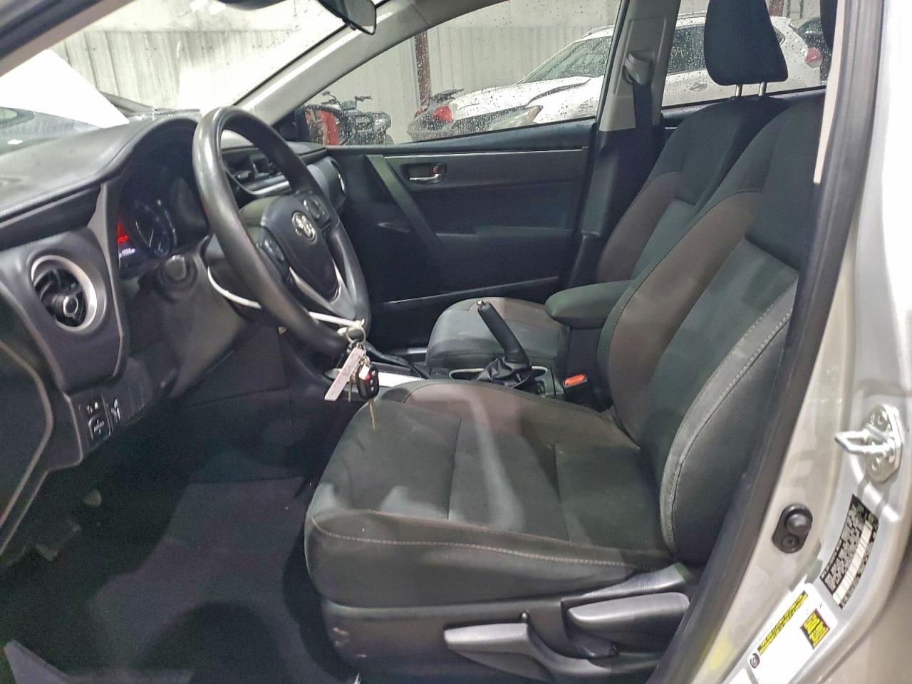2018 TOYOTA COROLLA L photo 7