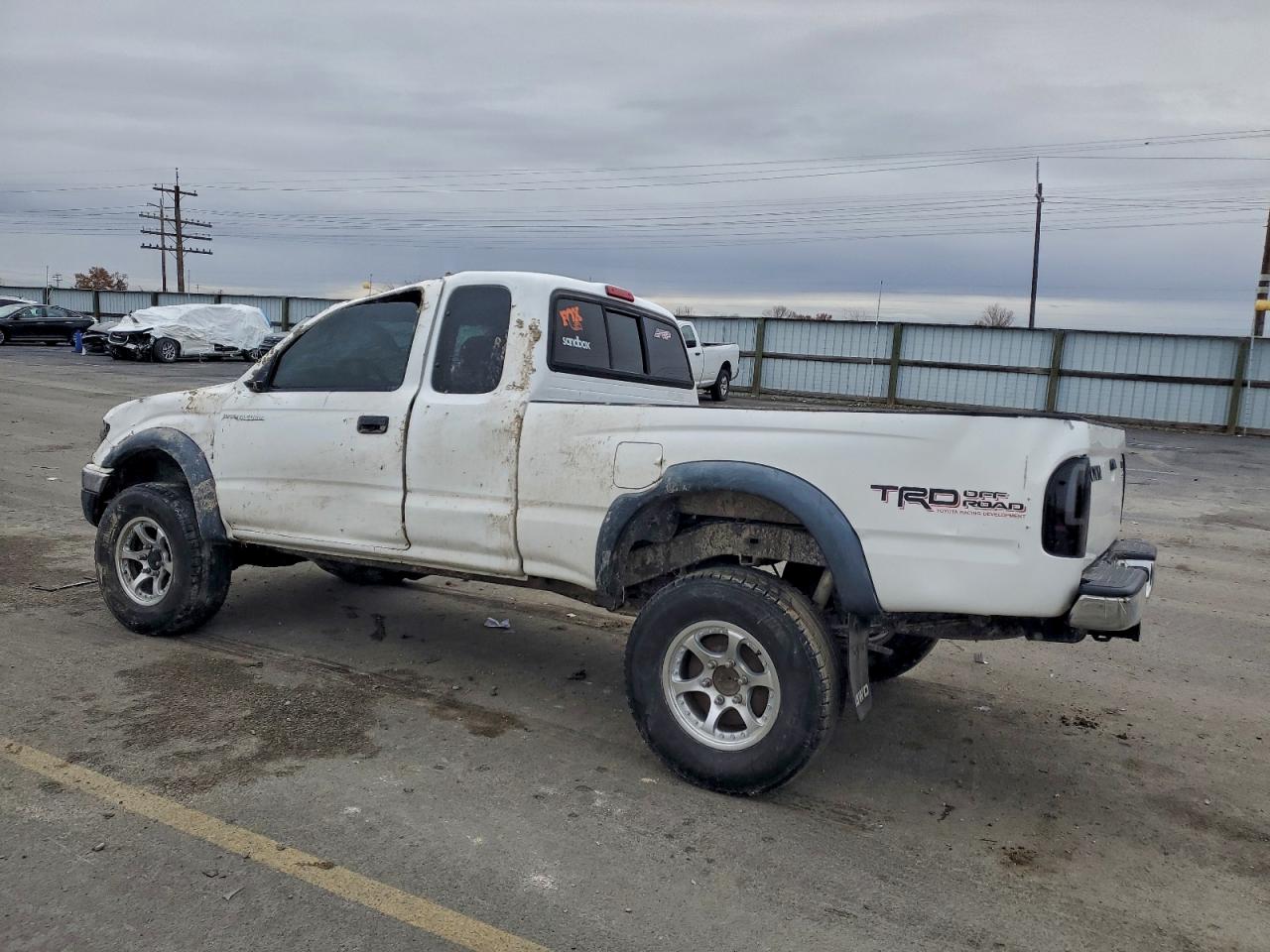 2003 TOYOTA TACOMA XTRACAB photo 3