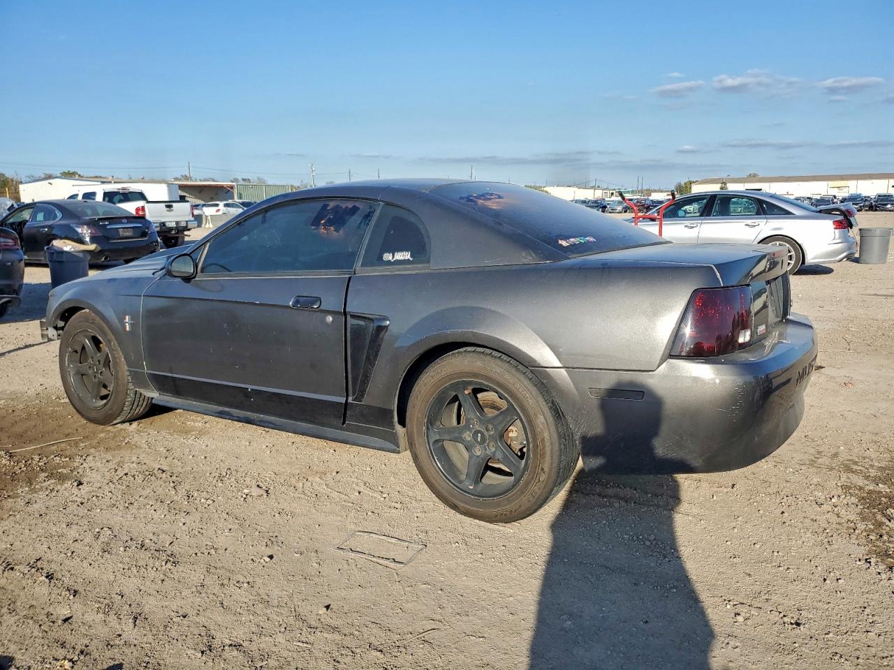2004 FORD MUSTANG photo 2