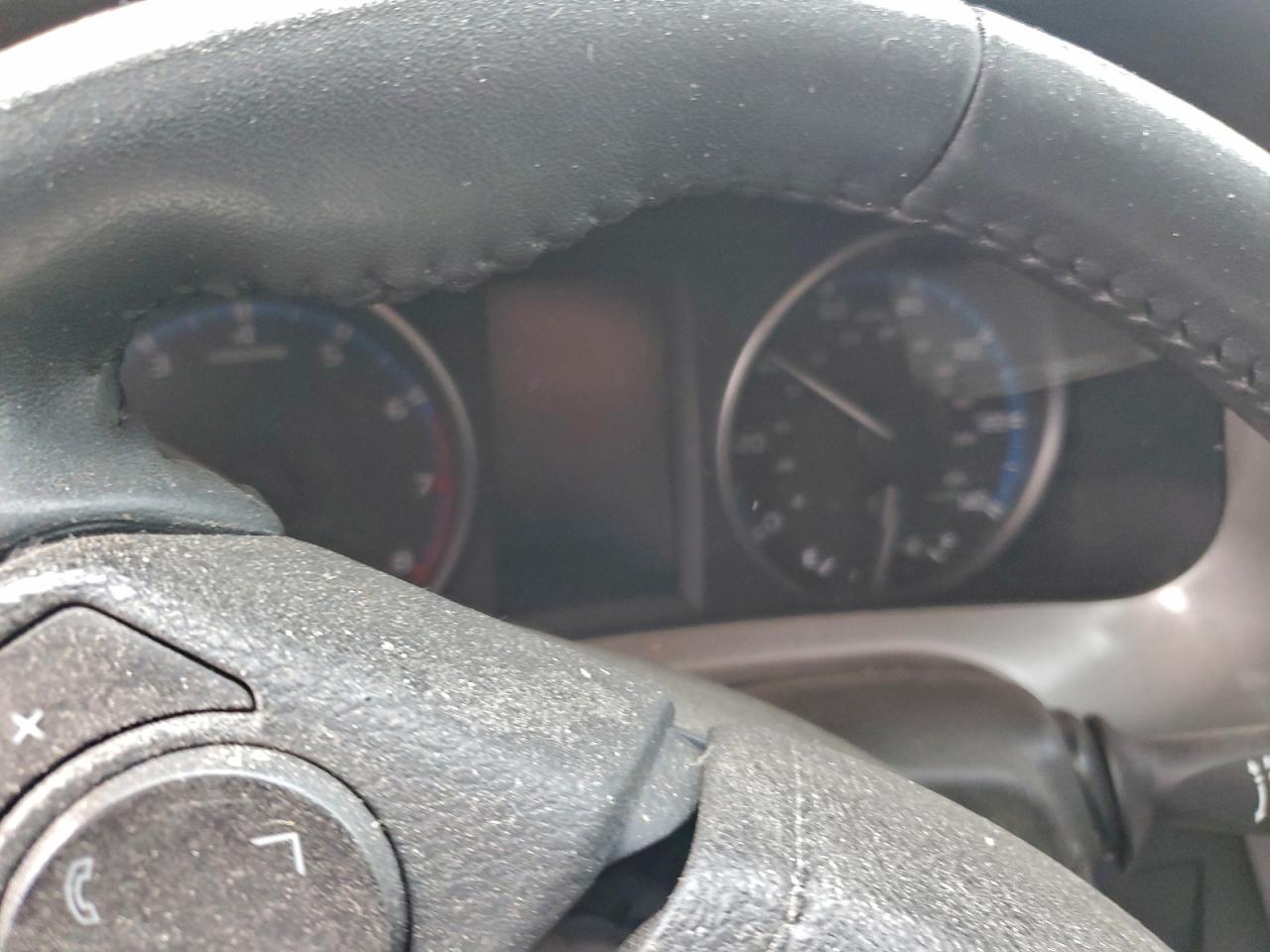 2017 TOYOTA RAV4 XLE photo 9