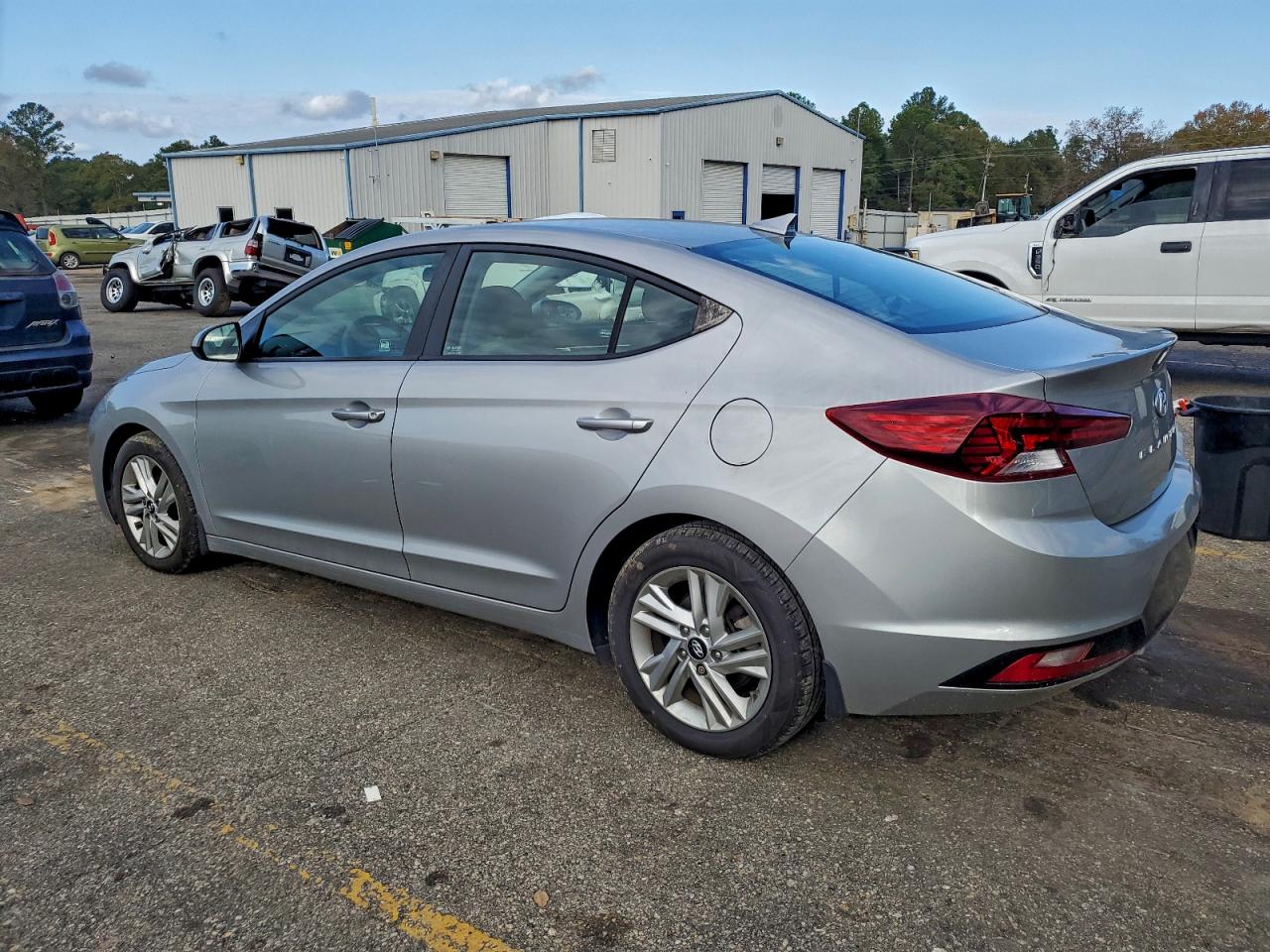 2020 HYUNDAI ELANTRA SEL photo 2