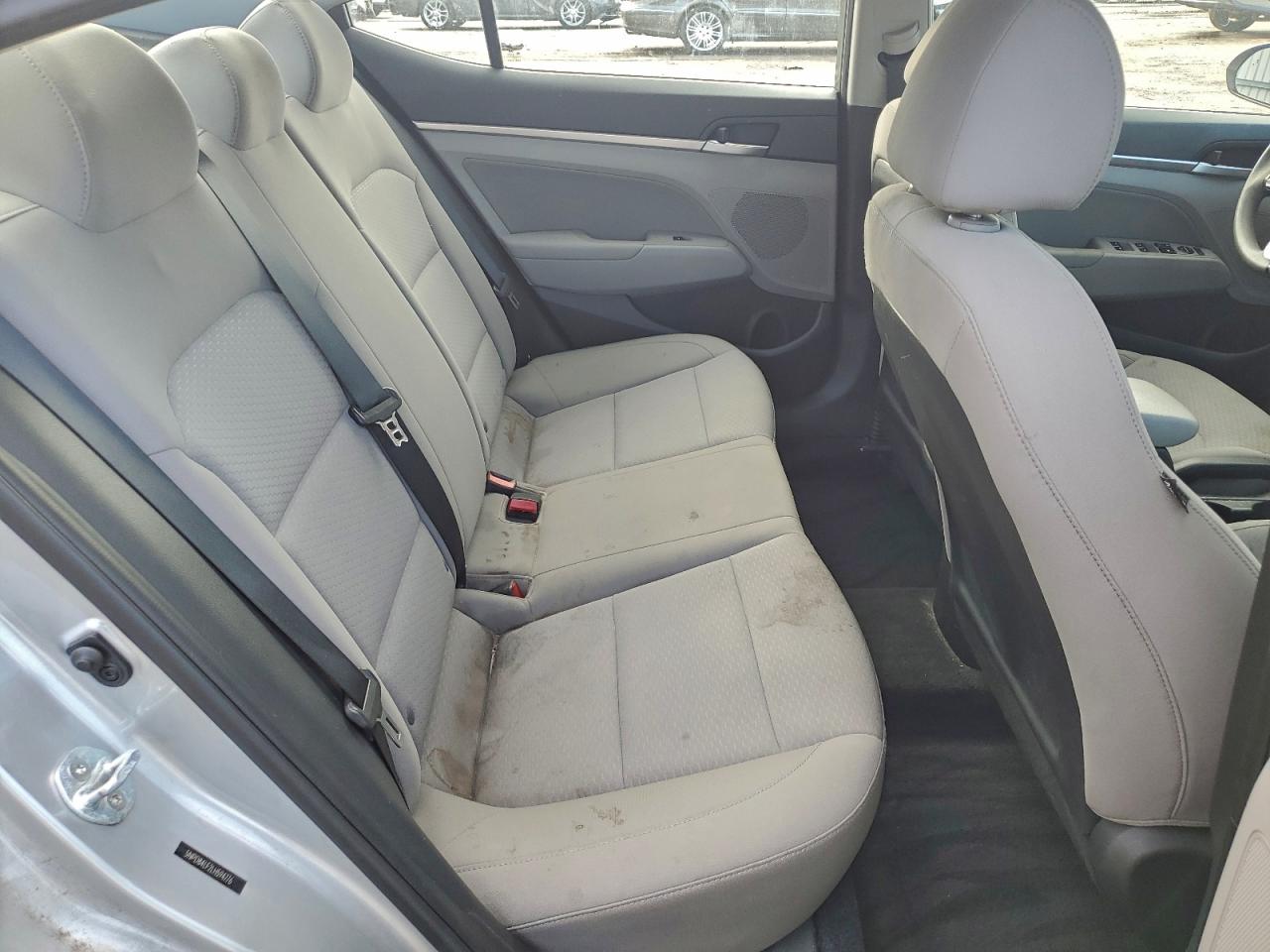 2020 HYUNDAI ELANTRA SEL photo 10