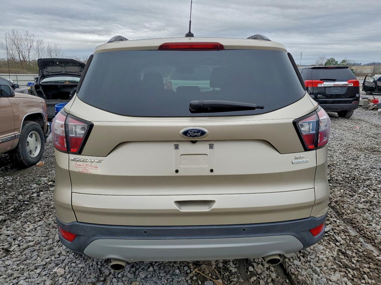 2017 FORD ESCAPE SE photo 6