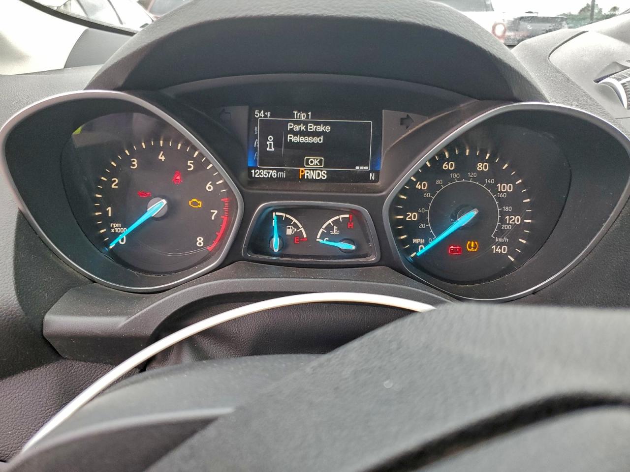 2017 FORD ESCAPE SE photo 9