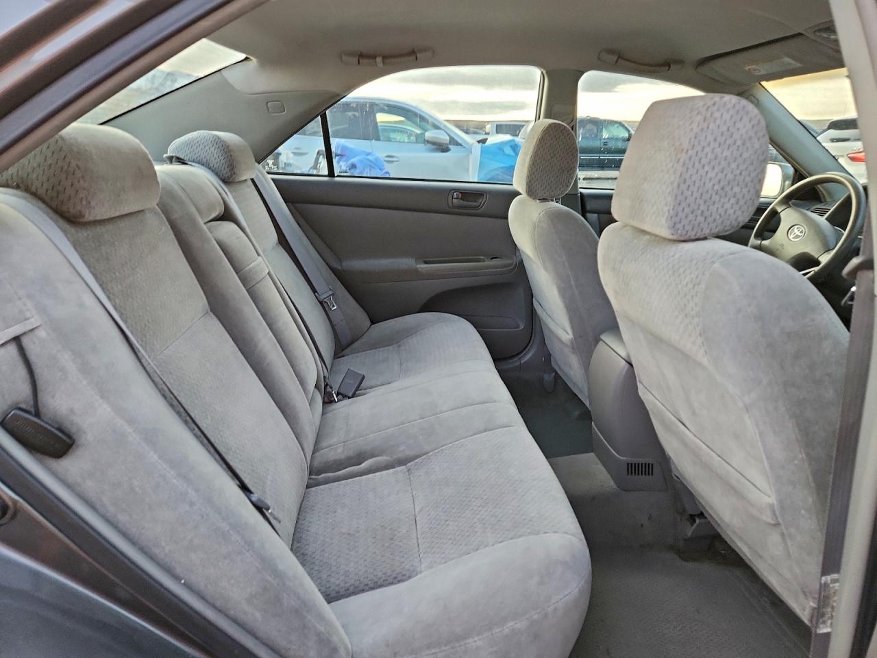 2003 TOYOTA CAMRY LE photo 10