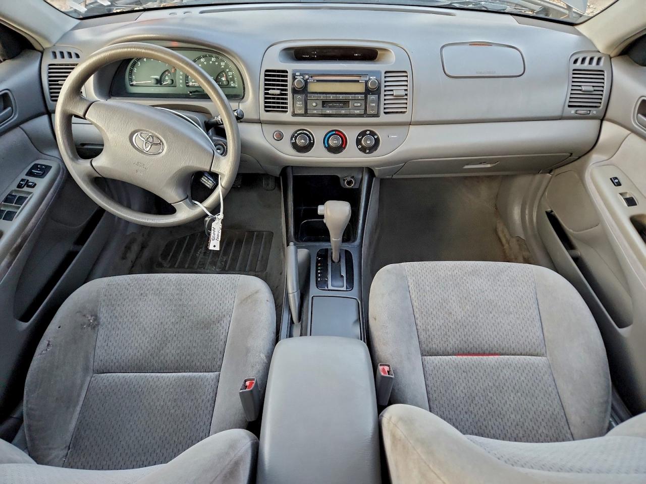 2003 TOYOTA CAMRY LE photo 8