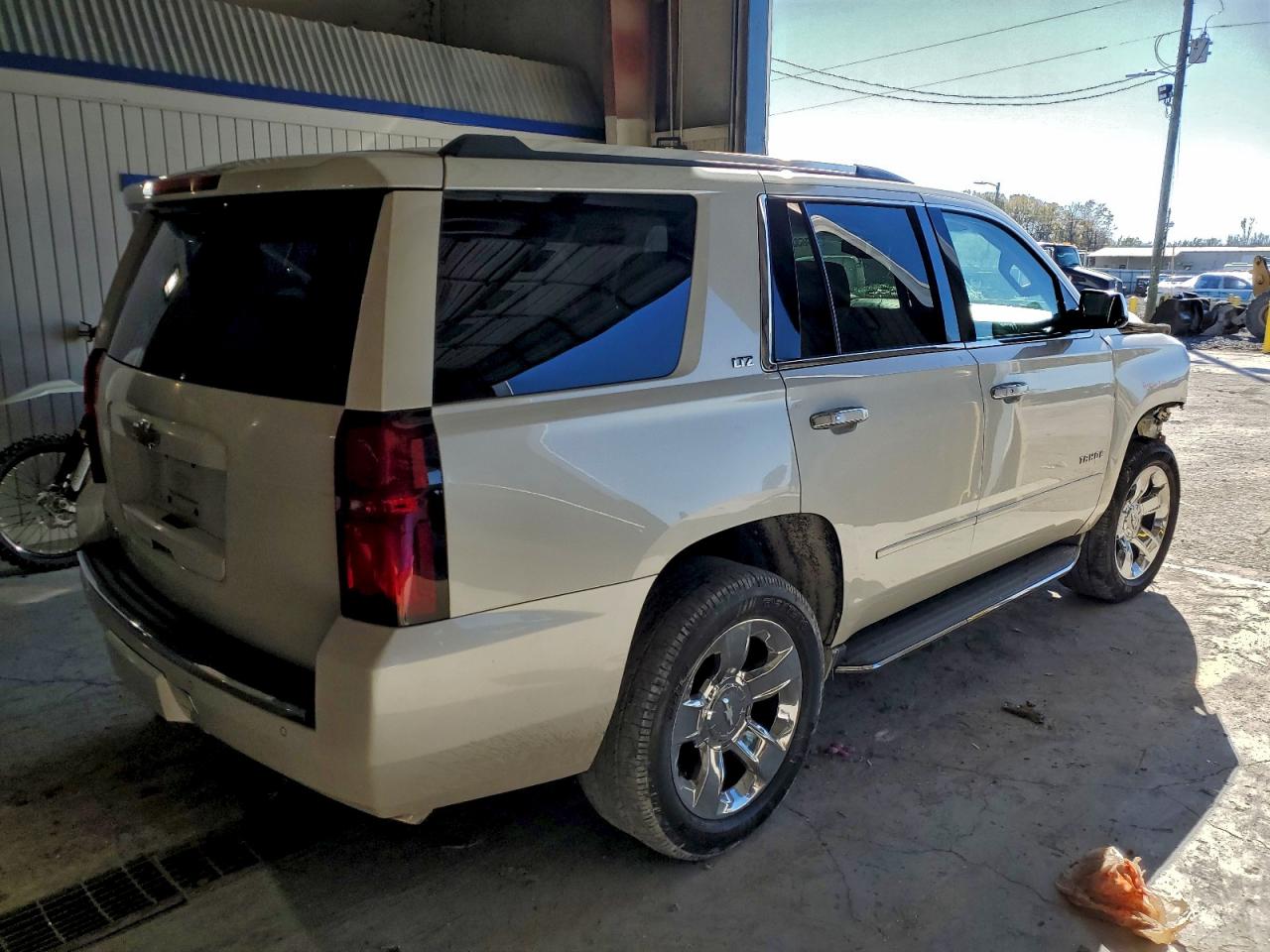 2015 CHEVROLET TAHOE C1500 LTZ photo 3