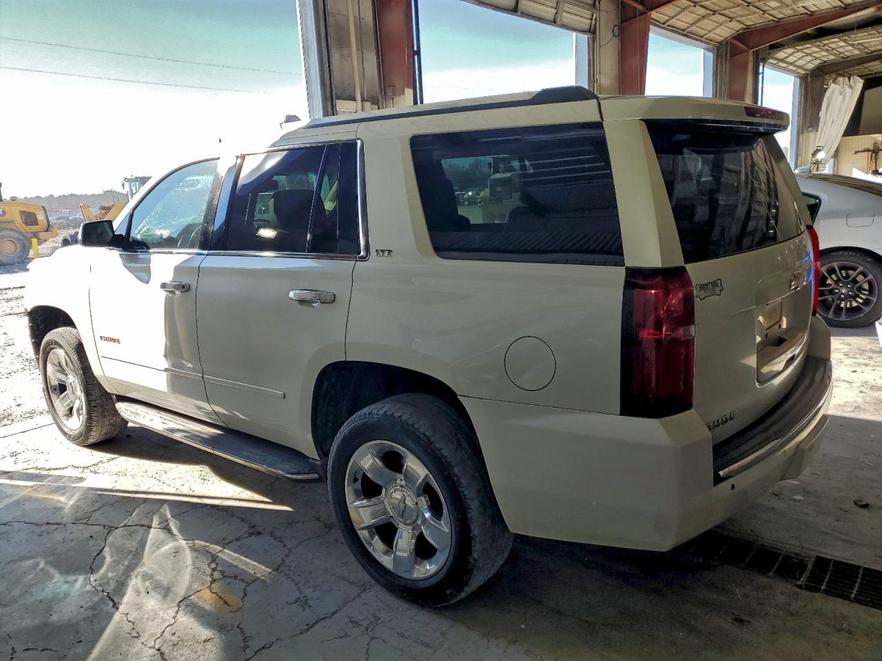 2015 CHEVROLET TAHOE C1500 LTZ photo 2