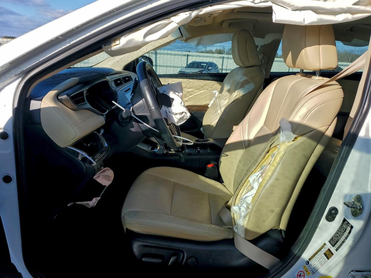 2016 TOYOTA AVALON XLE photo 7