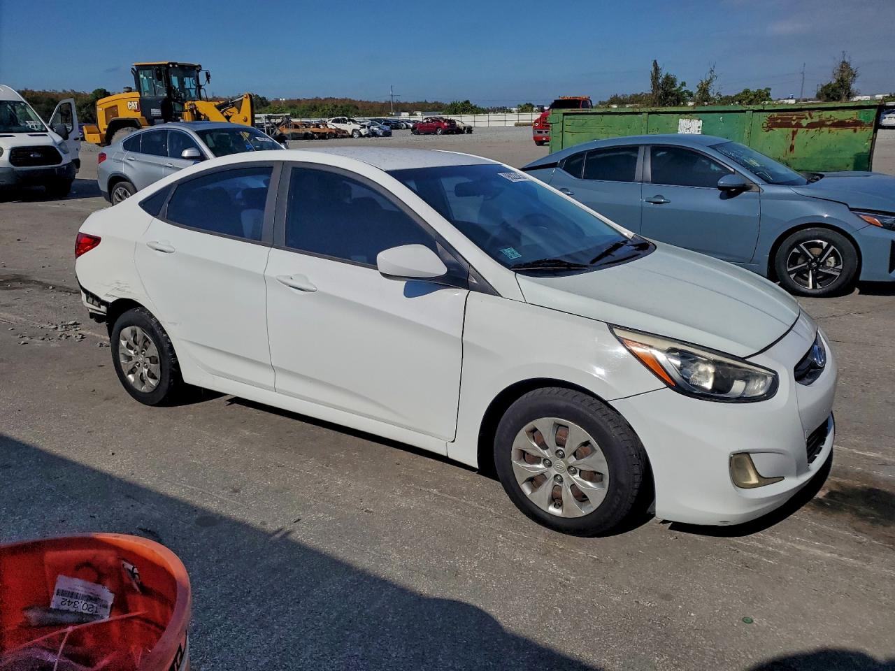 2016 HYUNDAI ACCENT SE photo 4