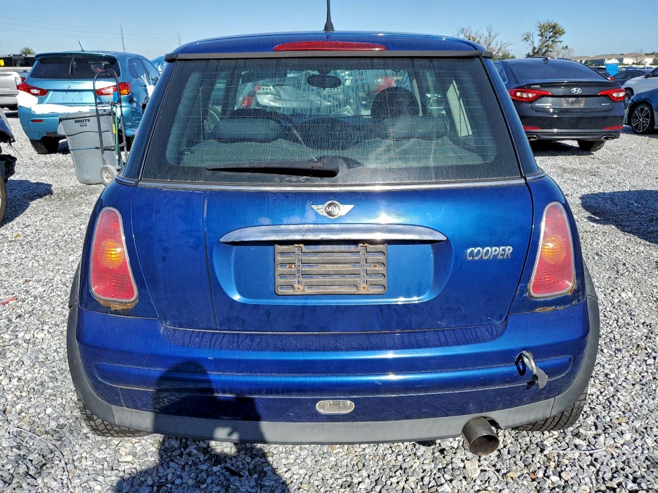 2002 MINI COOPER photo 6