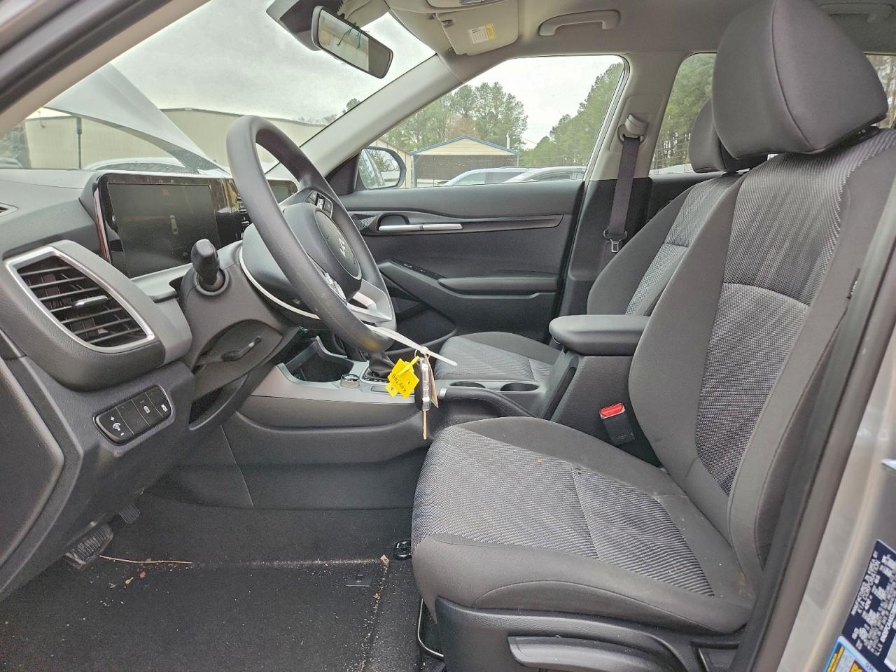 2025 KIA SELTOS LX photo 7