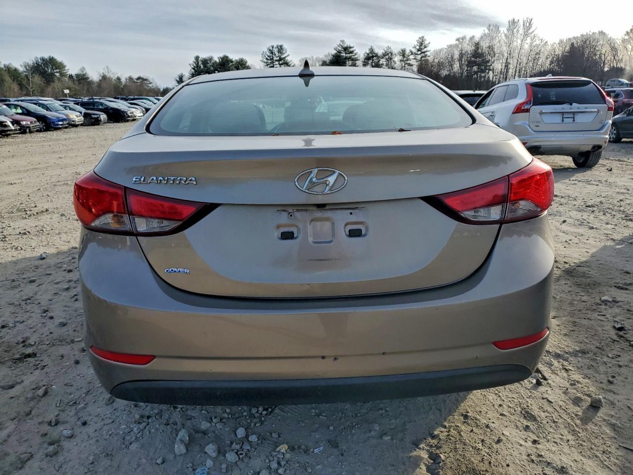 2014 HYUNDAI ELANTRA SE photo 6