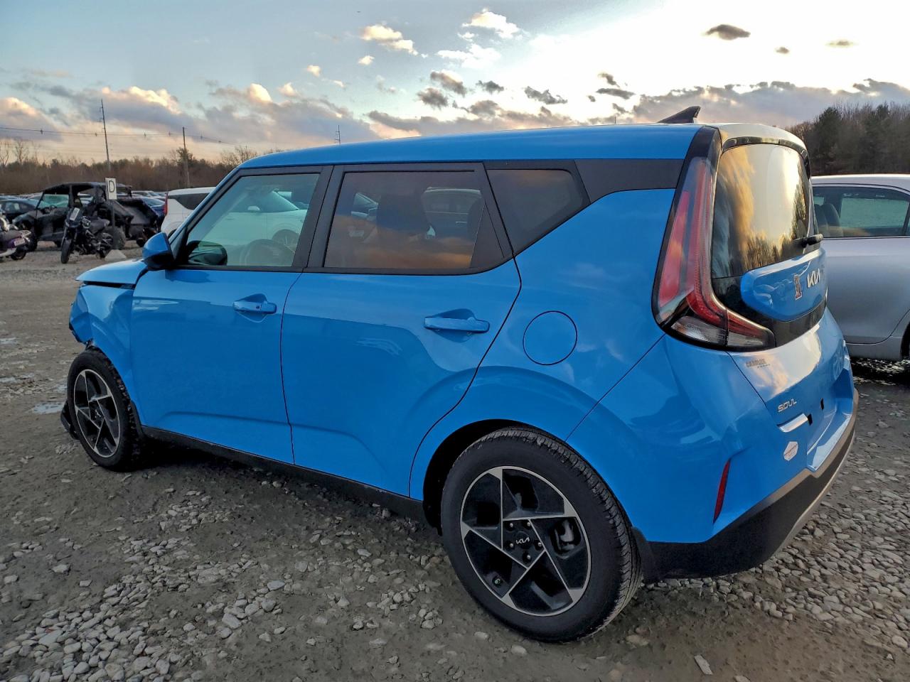 2024 KIA SOUL EX photo 2