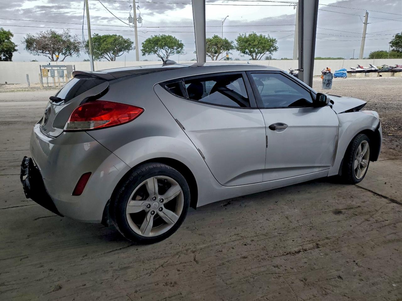2012 HYUNDAI VELOSTER photo 3