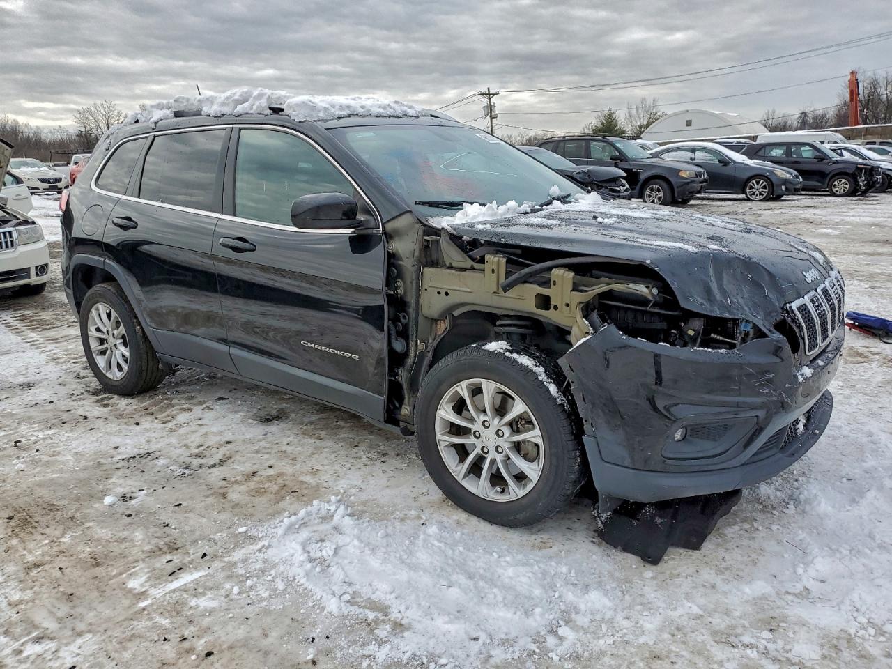 2019 JEEP CHEROKEE LATITUDE photo 4