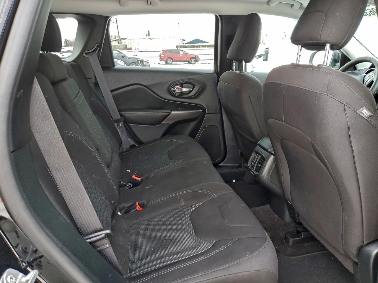 2019 JEEP CHEROKEE LATITUDE photo 11