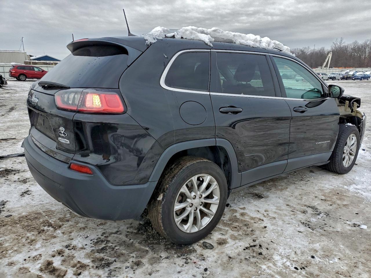 2019 JEEP CHEROKEE LATITUDE photo 3
