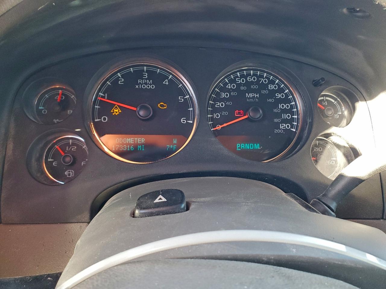 2011 CHEVROLET SUBURBAN K1500 LT photo 9