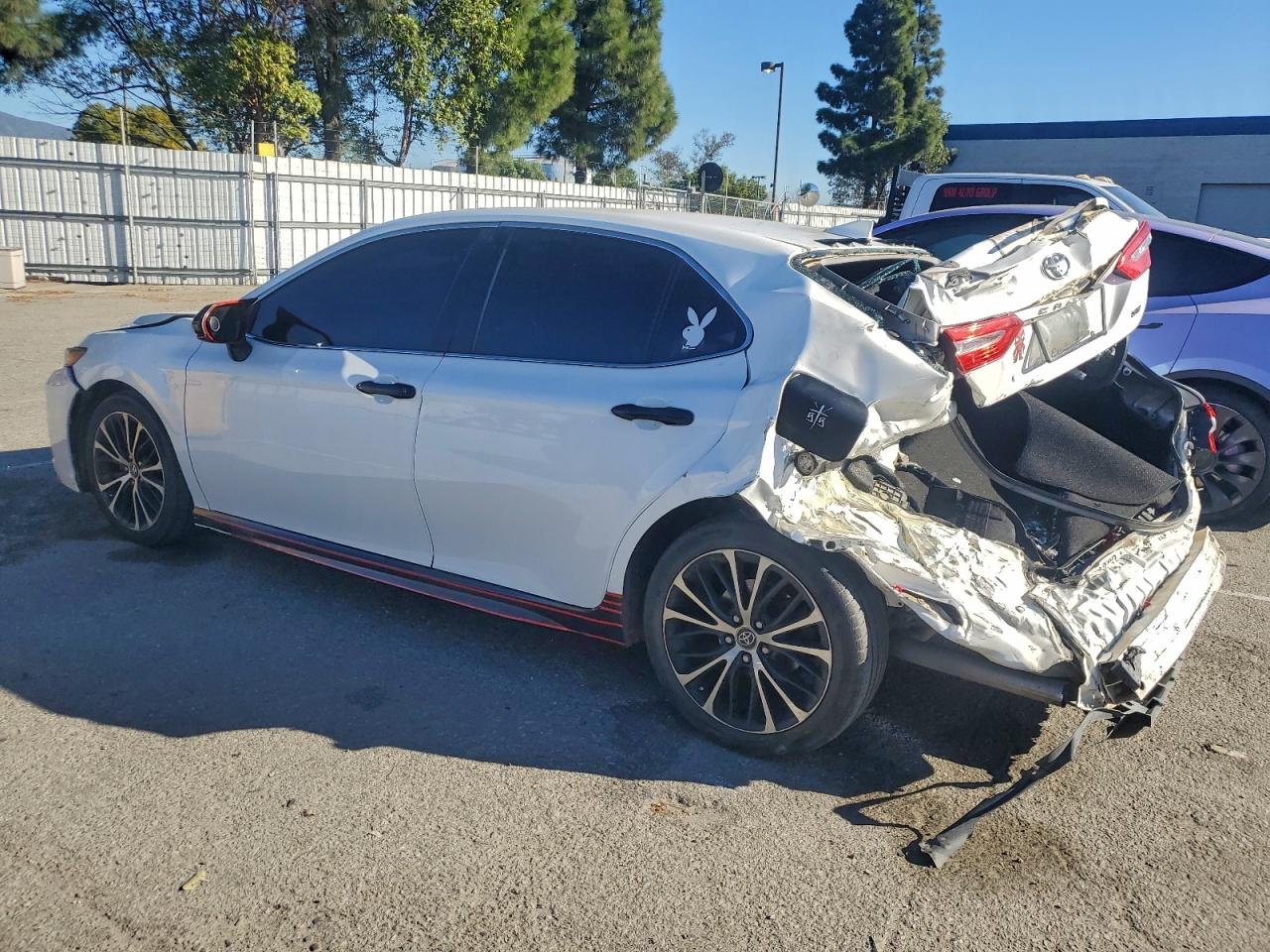 2019 TOYOTA CAMRY L photo 2