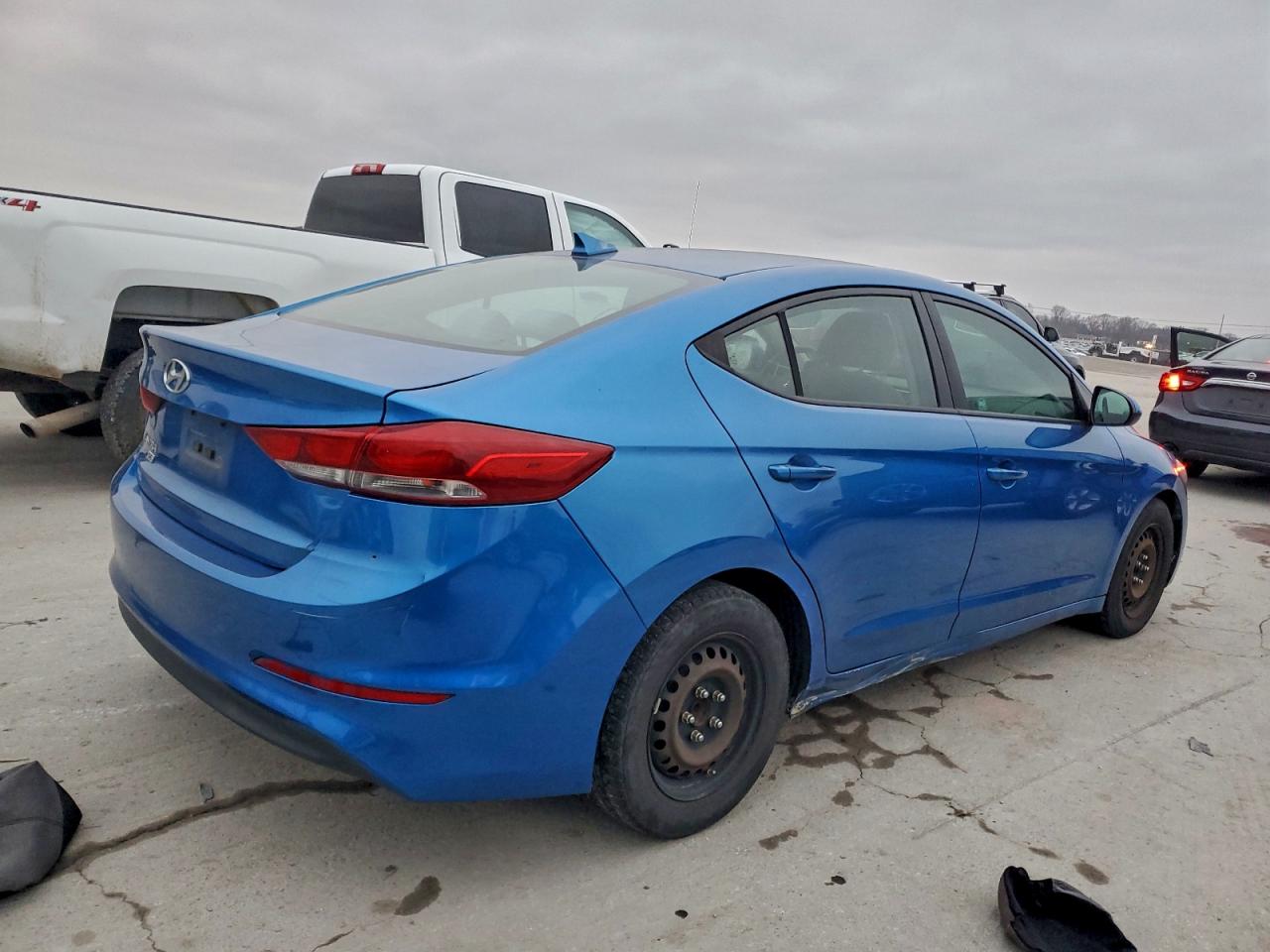 2017 HYUNDAI ELANTRA SE photo 3